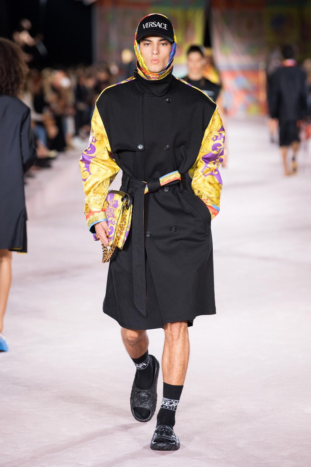 Versace donna primavera-estate 2022: tutte le foto della sfilata - Fashion  Times