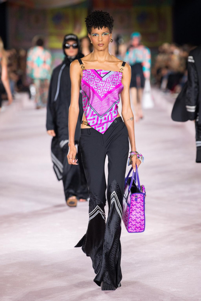 versace donna primavera-estate 2022 milano fashion week