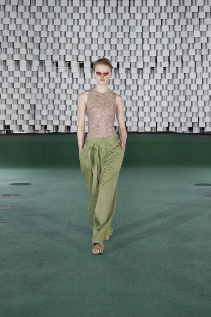 stella mccartney primavera estate 2022 foto sfilata