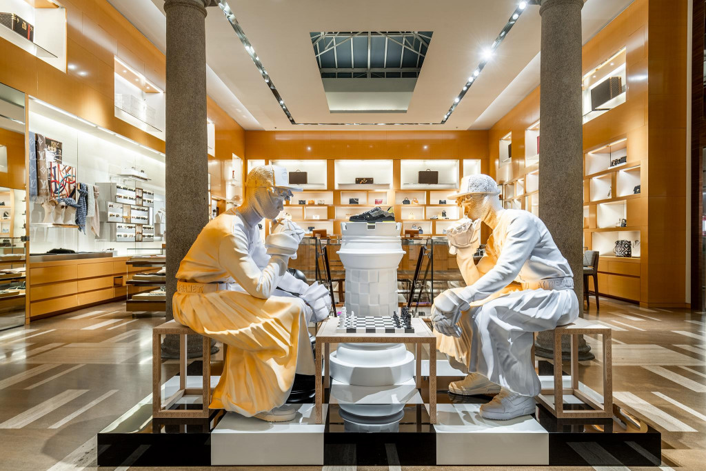 louis vuitton rende omaggio all'ultima collezione uomo di virgil abloh
