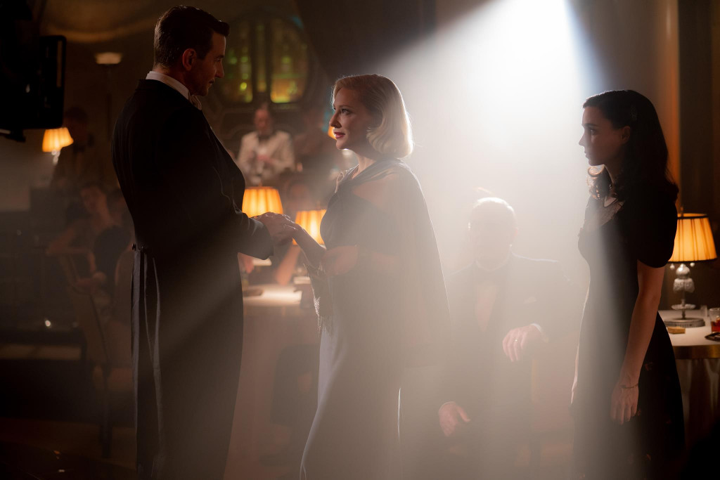 nightmare alley la fiera delle illusioni foto cate blanchett rooney mara bradley cooper