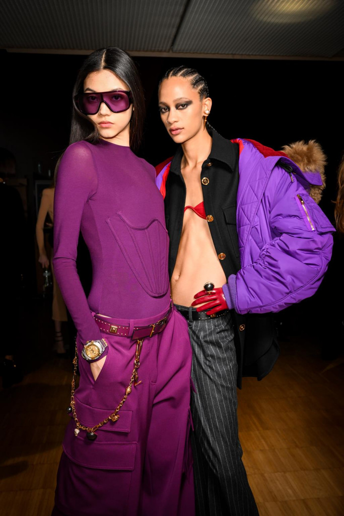 modelle backstage sfilata versace milano fashion week