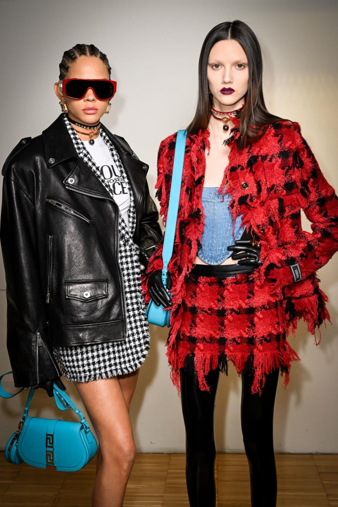 modelle backstage sfilata versace milano fashion week