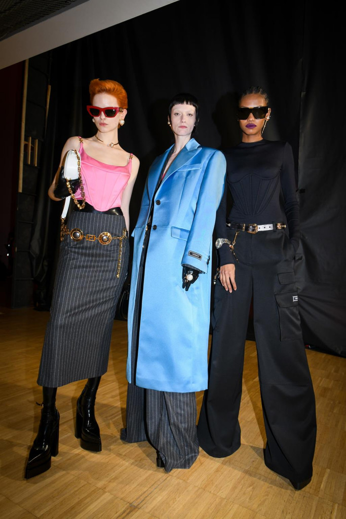 modelle backstage sfilata versace milano fashion week