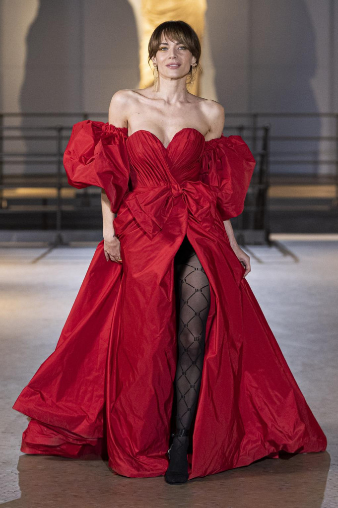 sfilata laura biagiotti collezione donna autunno inverno milano fashion week