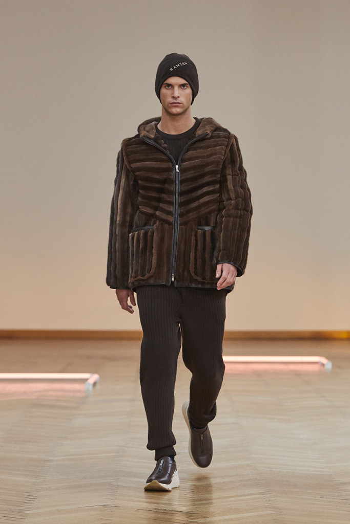 sfilata ramzen milano fashion week collezione donna autunno inverno