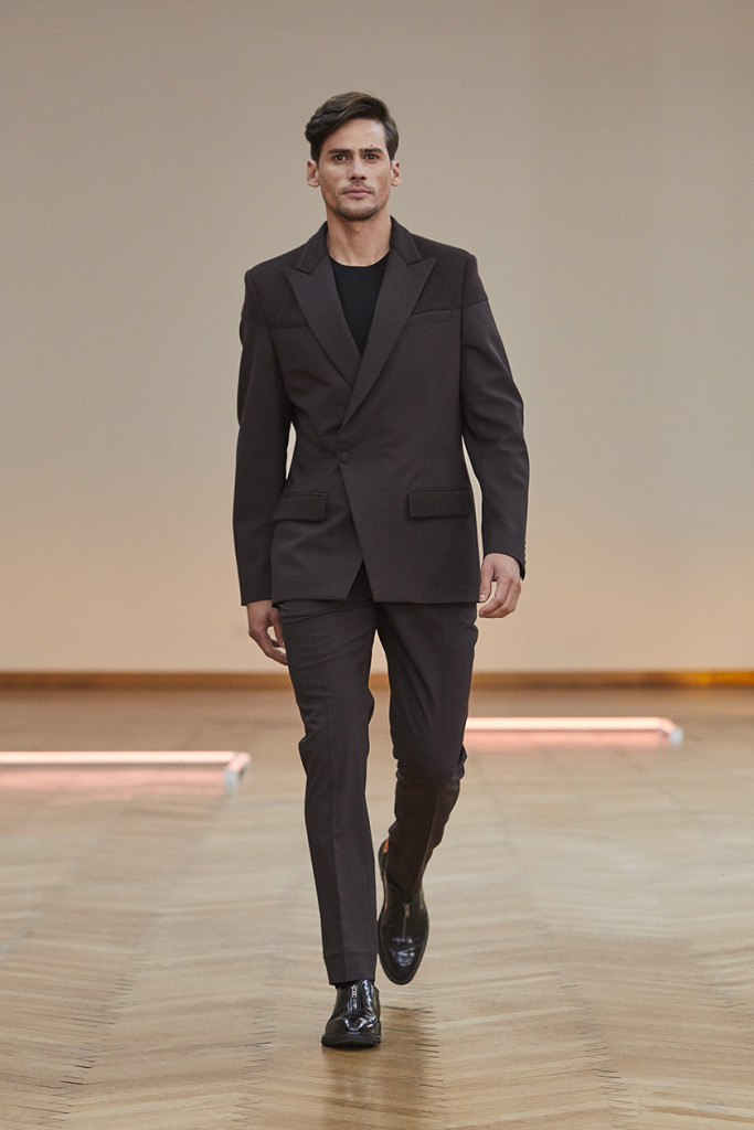 sfilata ramzen milano fashion week collezione donna autunno inverno