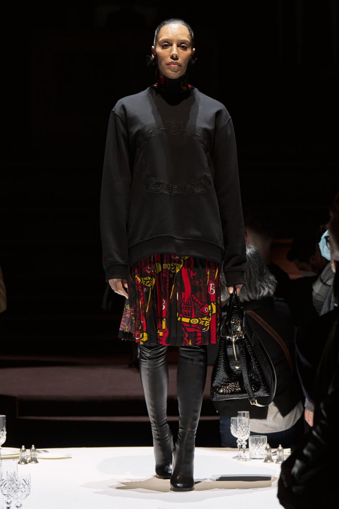 sfilata burberry donna autunno inverno