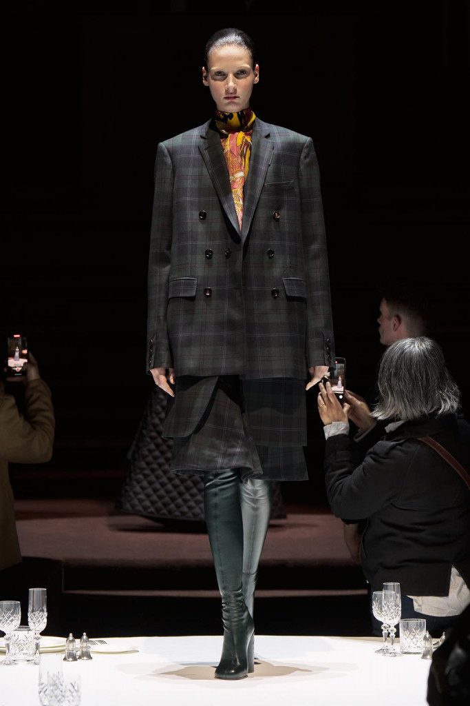 sfilata burberry donna autunno inverno