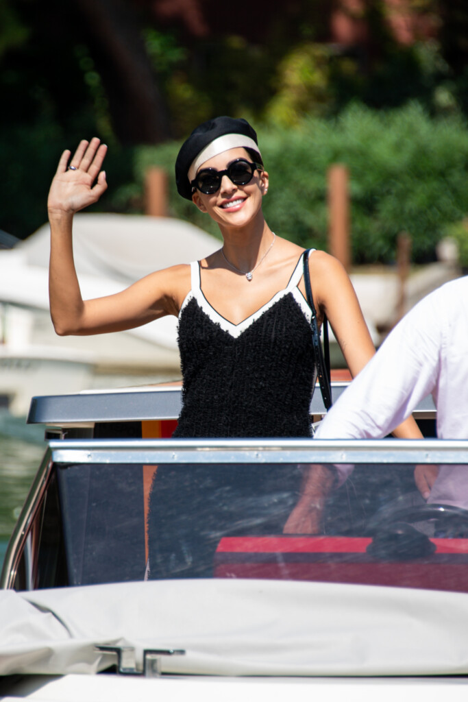 rocio munoz morales look giorgio armani festival cinema venezia