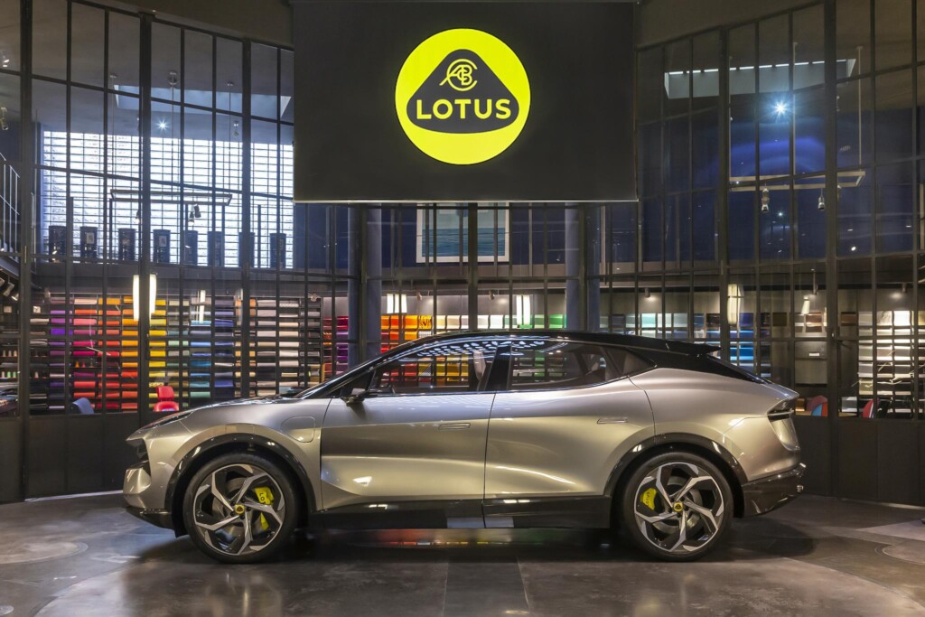 lotus eletre