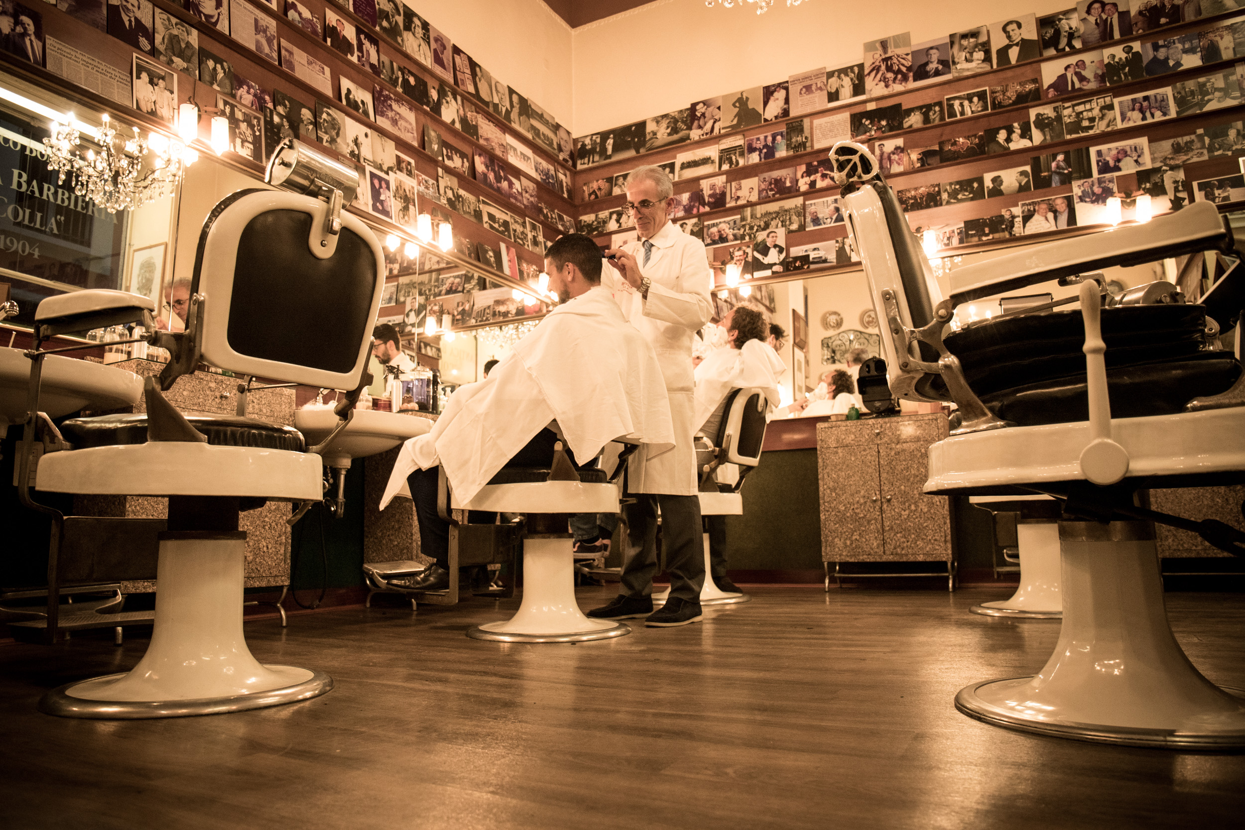 antica barbieria colla milano bottega storica barbiere viaggio nel tempo 