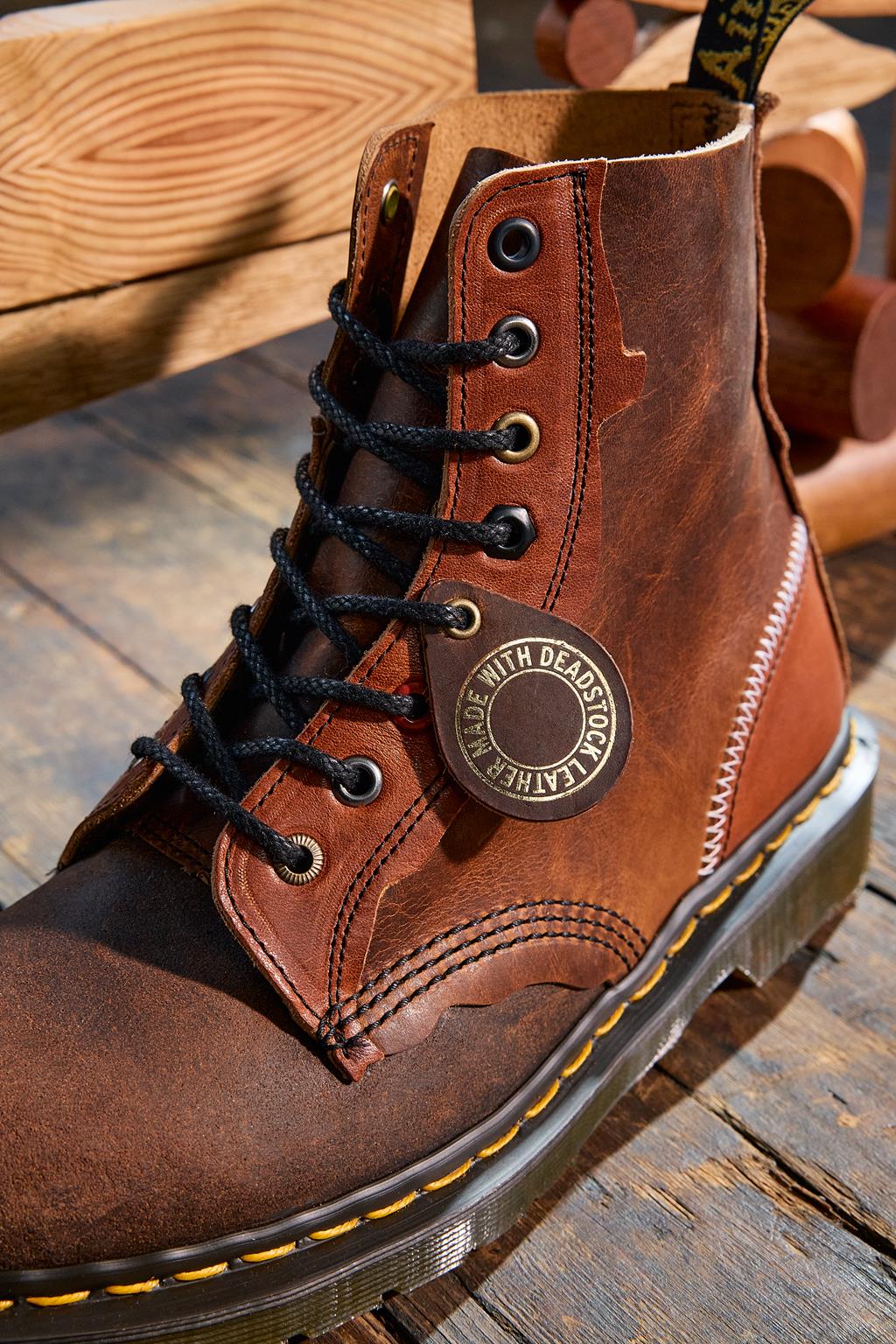 dr martens nuova collezione deadstock