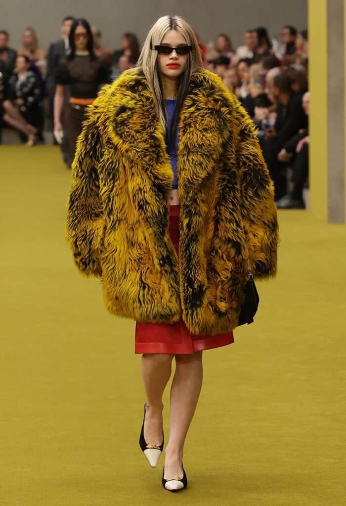 gucci collezione donna foto sfilata autunno inverno