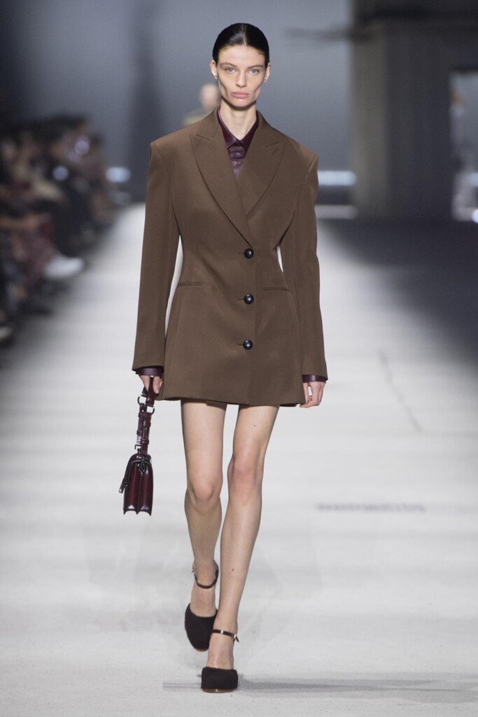 tod's sfilata collezione donna autunno inverno foto