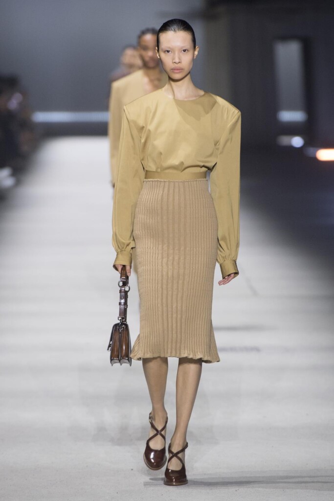 tod's sfilata collezione donna autunno inverno foto