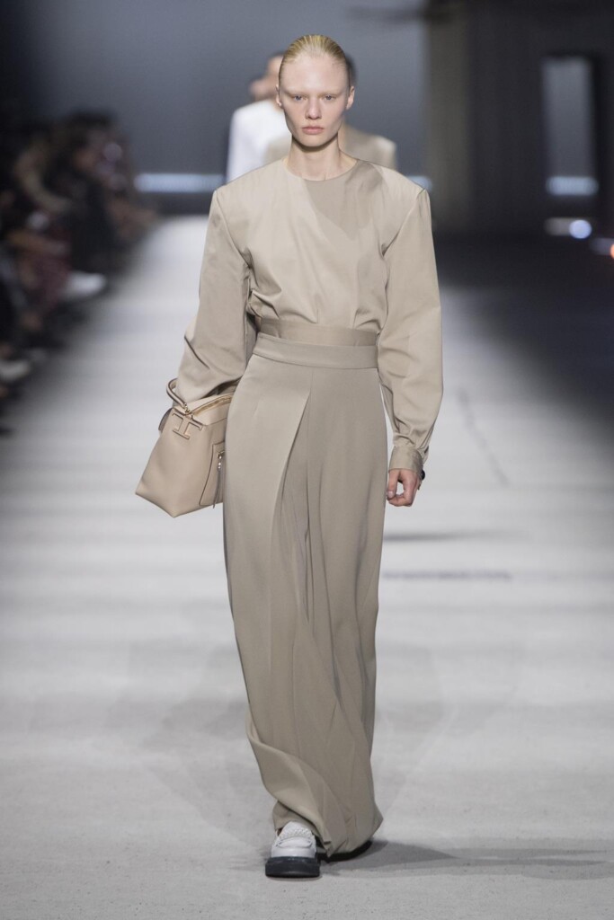 tod's sfilata collezione donna autunno inverno foto