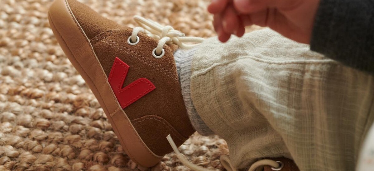 veja sneakers in suede per bebè