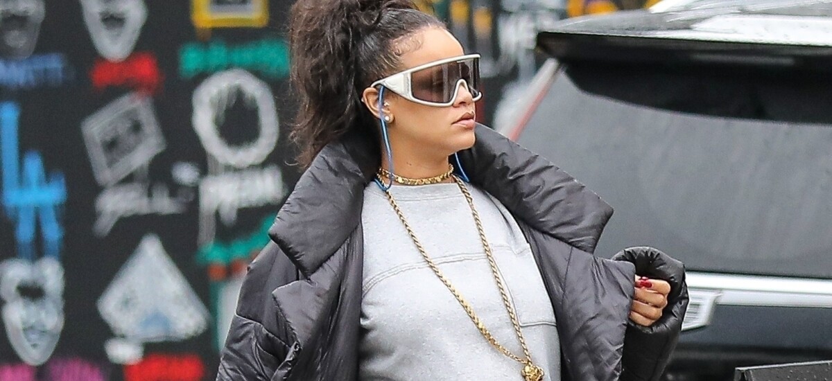 rihanna stivali gucci