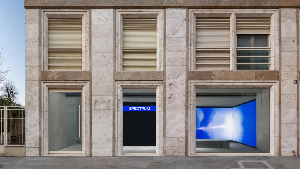 SPECTRUM Store De Amicis 23 Milano - Photo credits Piercarlo Quecchia DSL Studio