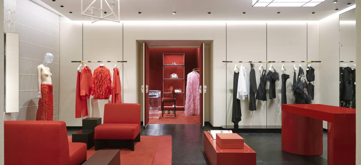 Maison Valentino apre la nuova boutique a Parigi - Fashion Times
