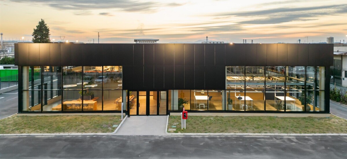 Hostage - New Building