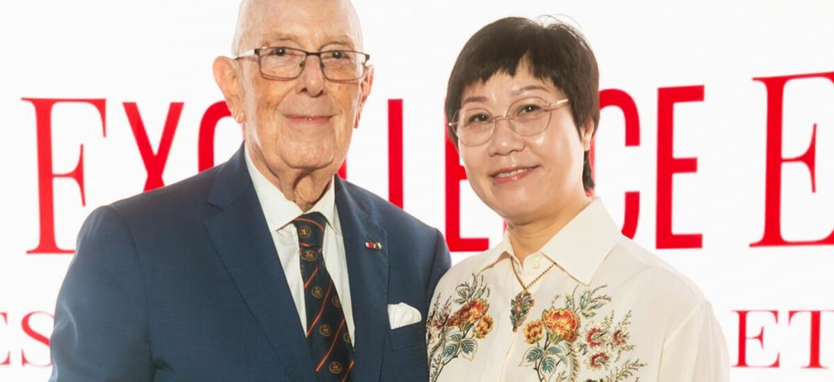 Da sinistra_ Cav.Lav. Mario Boselli, Presidente di ICCF; Angela Zhou, Presidente Huaxia Group