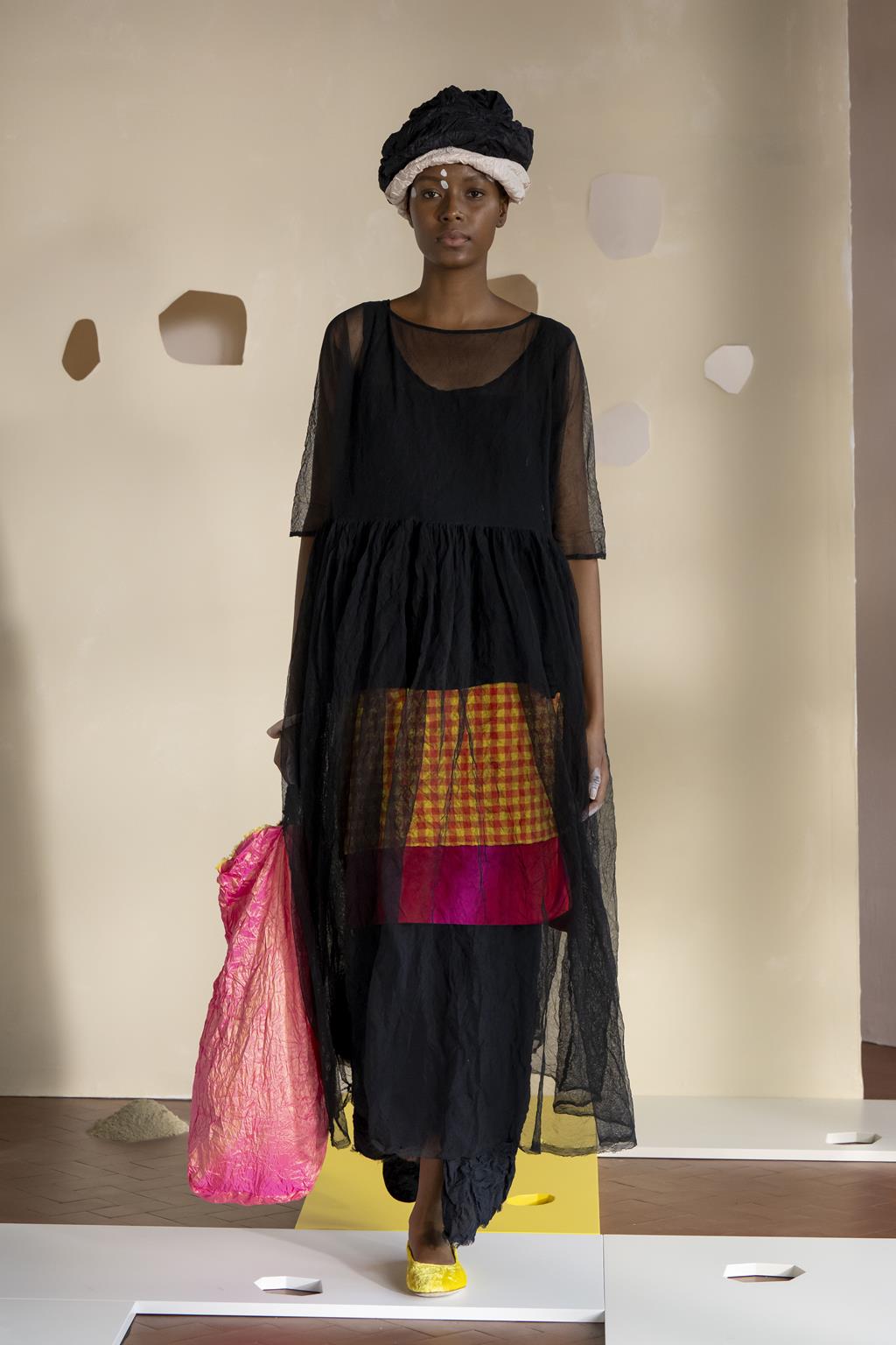 daniela_gregis...ma perché rosa_... SS26 MFW 