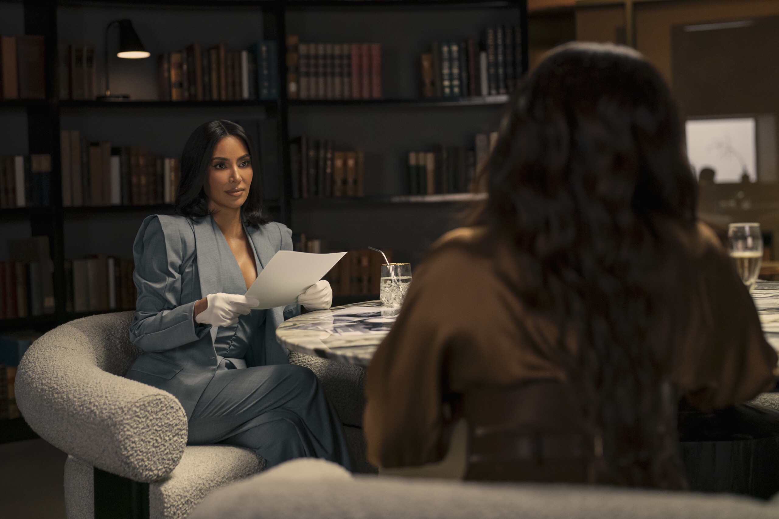 ALL’S FAIR - “First Look” (Disney/Ser Baffo)KIM KARDASHIAN