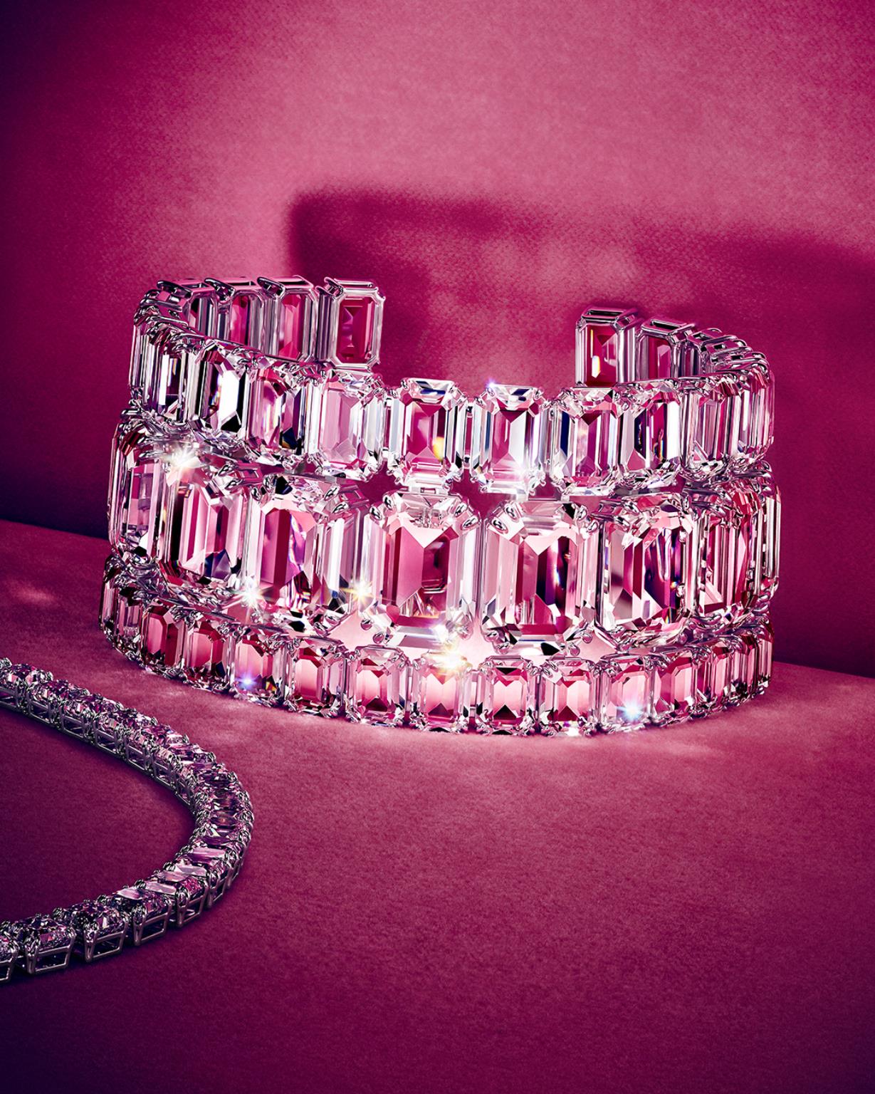 Swarovski celebra il fascino delle feste attraverso due delle sue collezioni più iconiche Matrix e Constella
