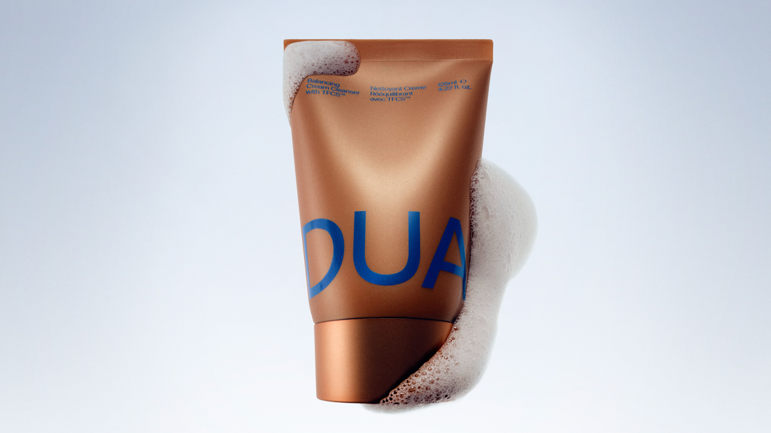 dua skincare dua lipa augustinus bader balancing cream cleanser (6)