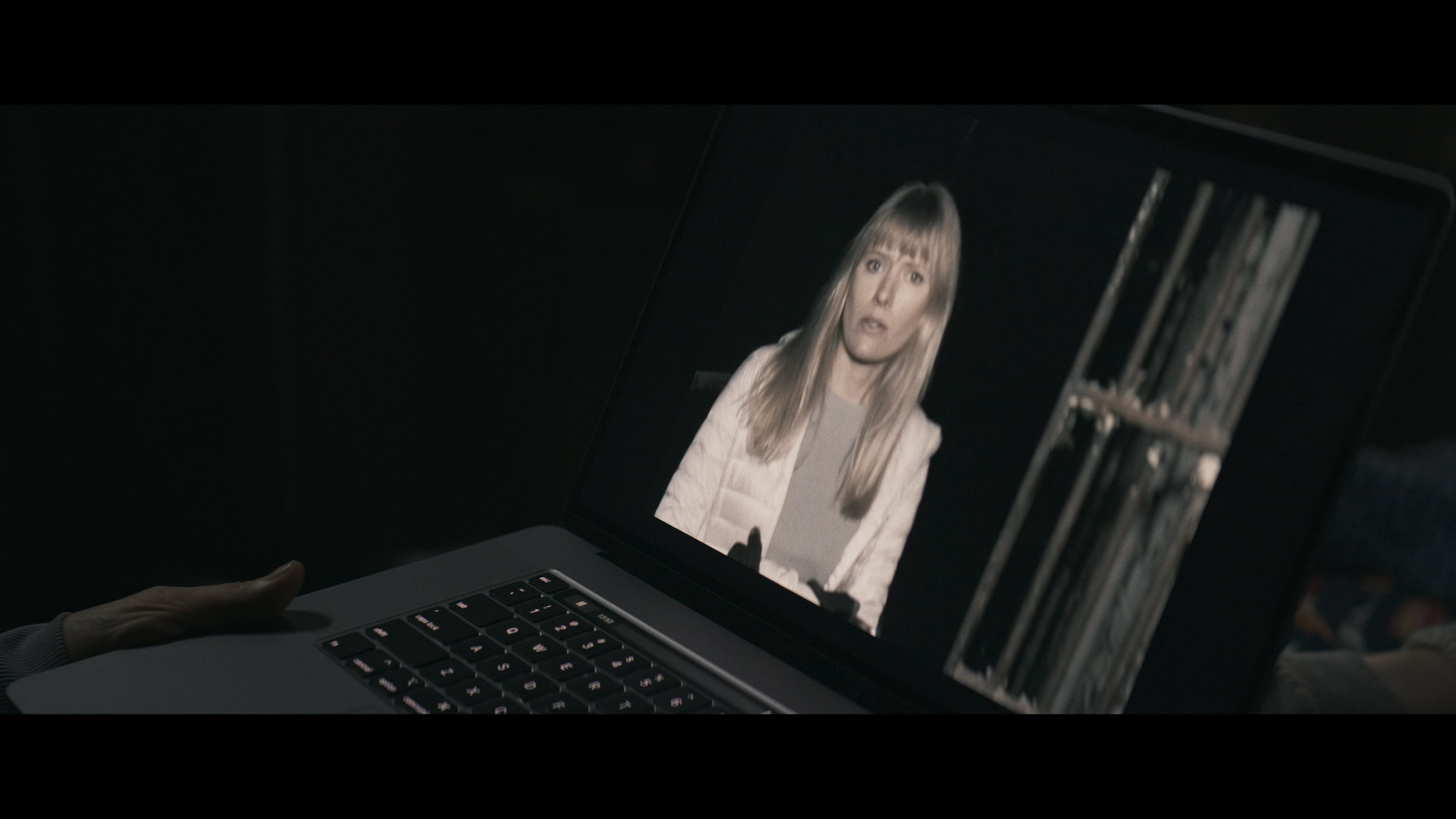 immagine film shelby oaks - il covo del male 3