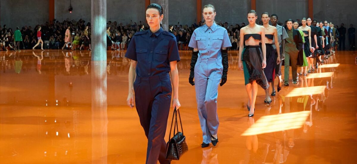 Prada versace closing 2