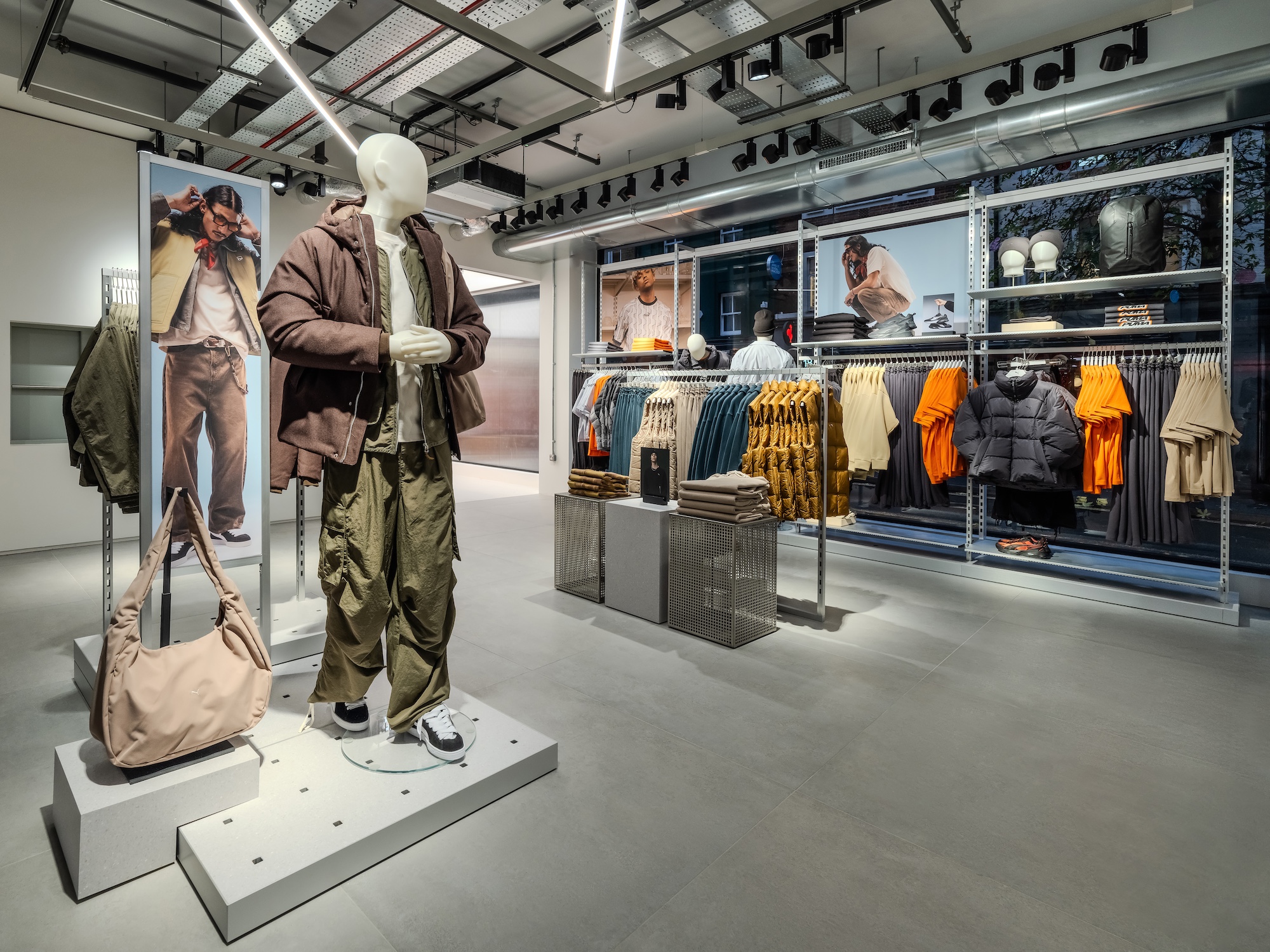 Puma Londra Flagship sport lifestyle 7
