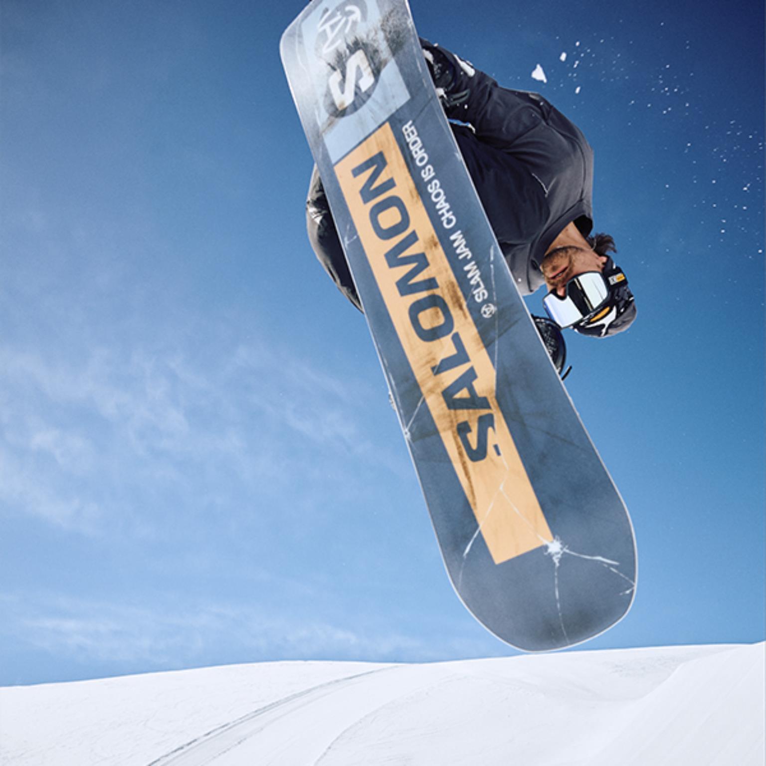 Salomon e Slam Jam presentano una collaborazione che fonde snowboard, performance e lifestyle urbano 