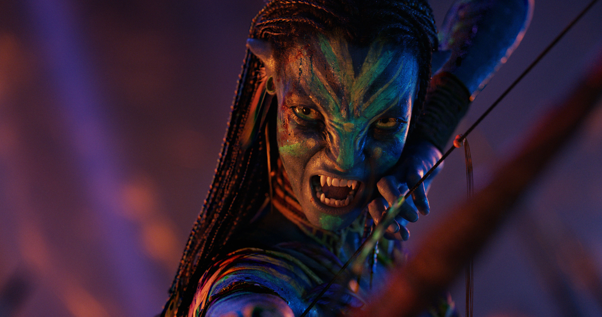 Zoe Saldaña as Neytiri in 20th Century Studios' AVATAR: FIRE AND ASH. Photo courtesy of 20th Century Studios. © 2025 20th Century Studios. All Rights Reserved.