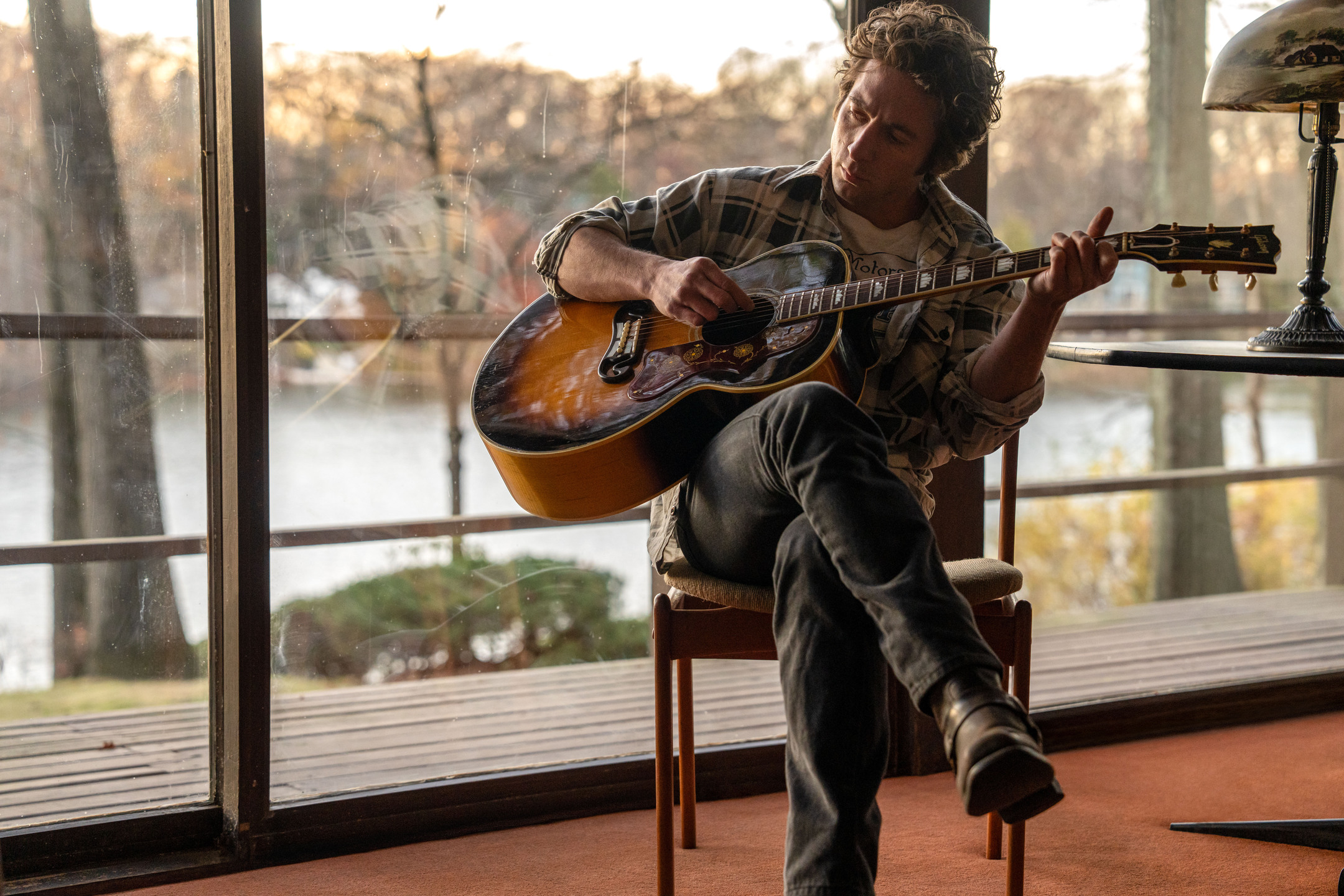 Jeremy Allen White as Bruce Springsteen in 20th Century Studios' DELIVER ME FROM NOWHERE. Photo by Macall Polay © 2025 20th Century Studios. All Rights Reserved.