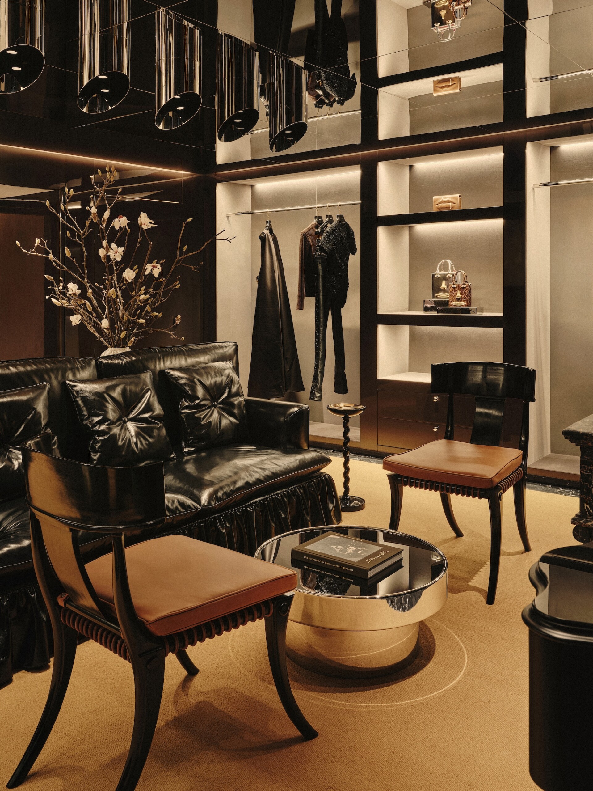 schiaparelli boutique fashion haute couture 3