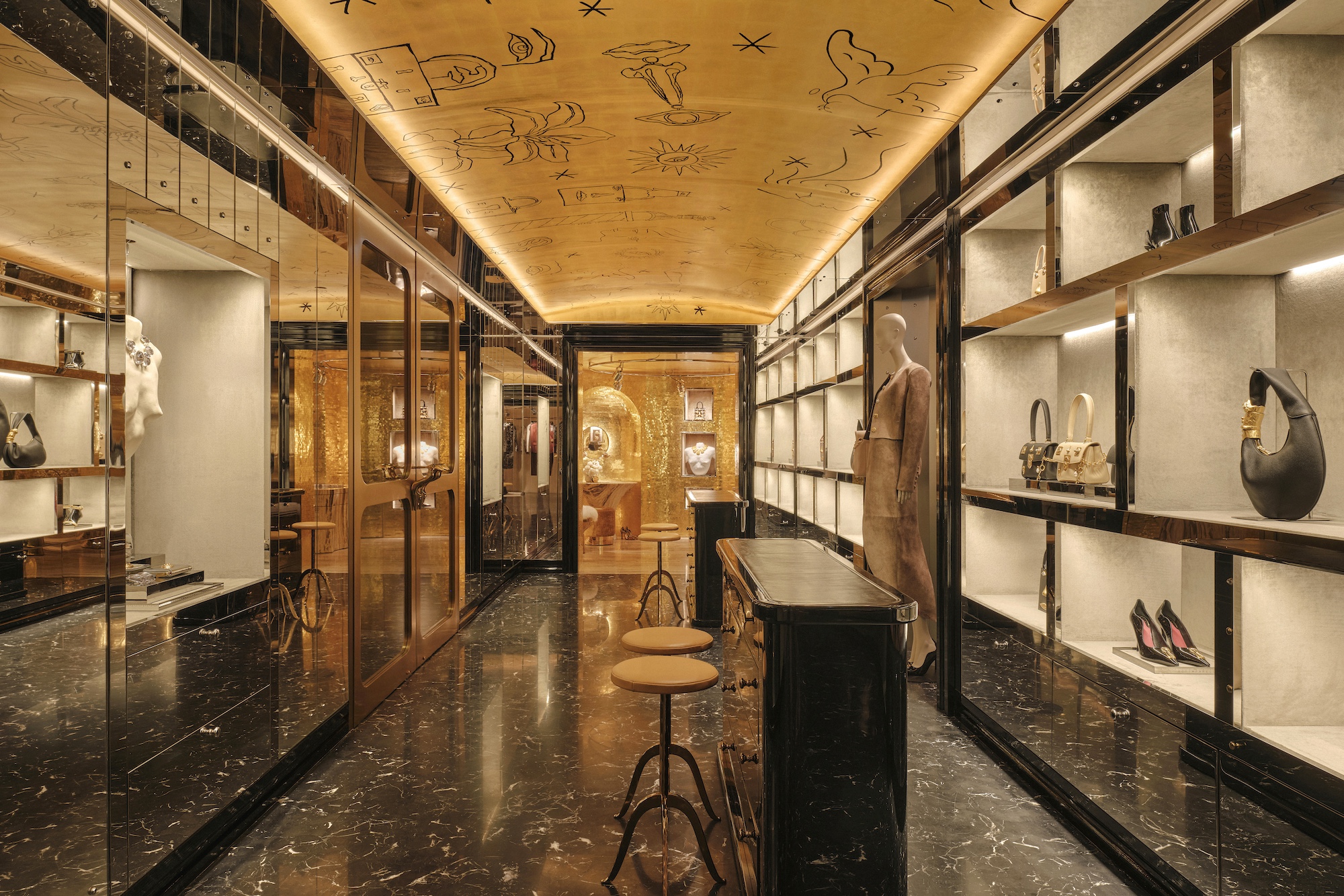 schiaparelli boutique fashion haute couture 4