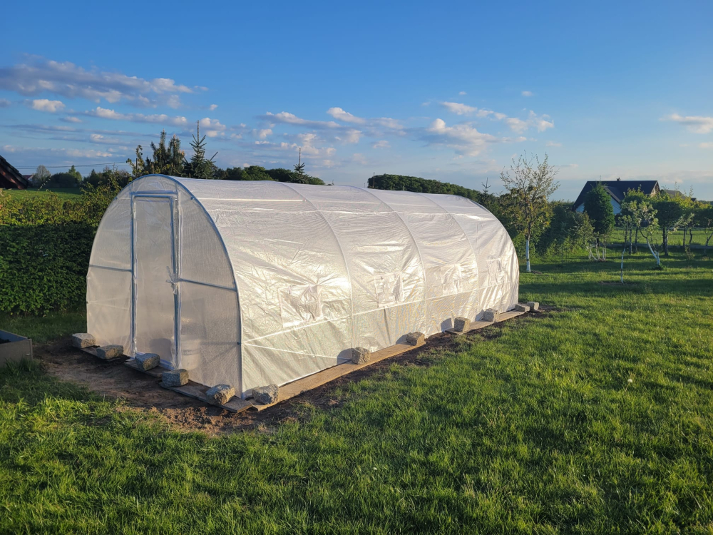 tunel_foliowy_z_metalowym_stelazem_3x6m_garden_point_bialy_z_drzwiami_tunele_foliowe_126591