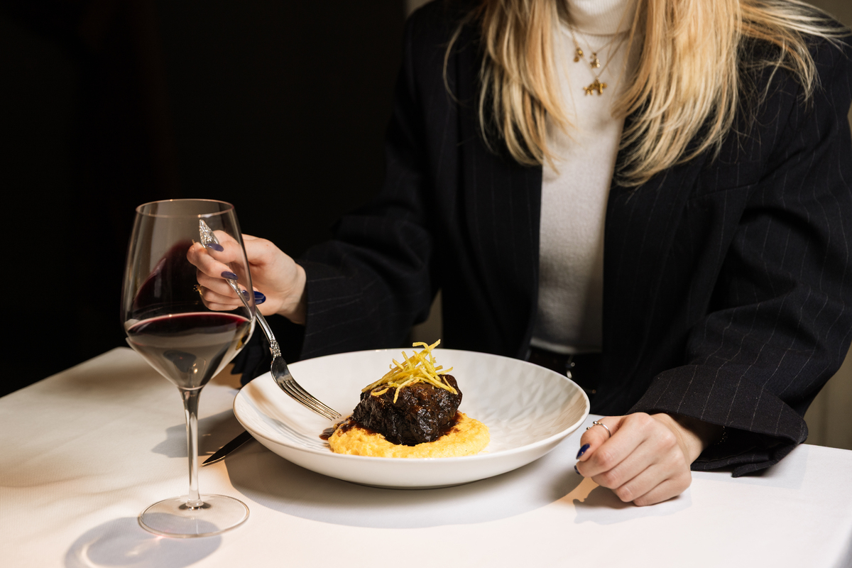 Guancia brasata al Malbec con Polenta Concia El Porteno