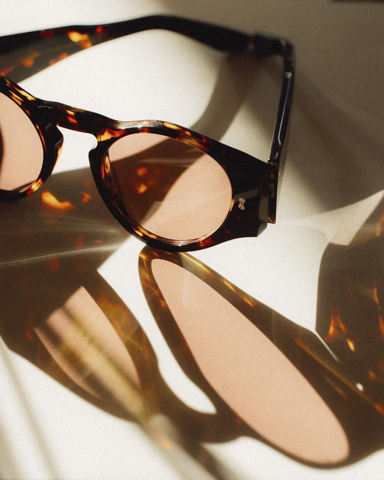 TBD Eyewear presenta Ari occhiale scultoreo