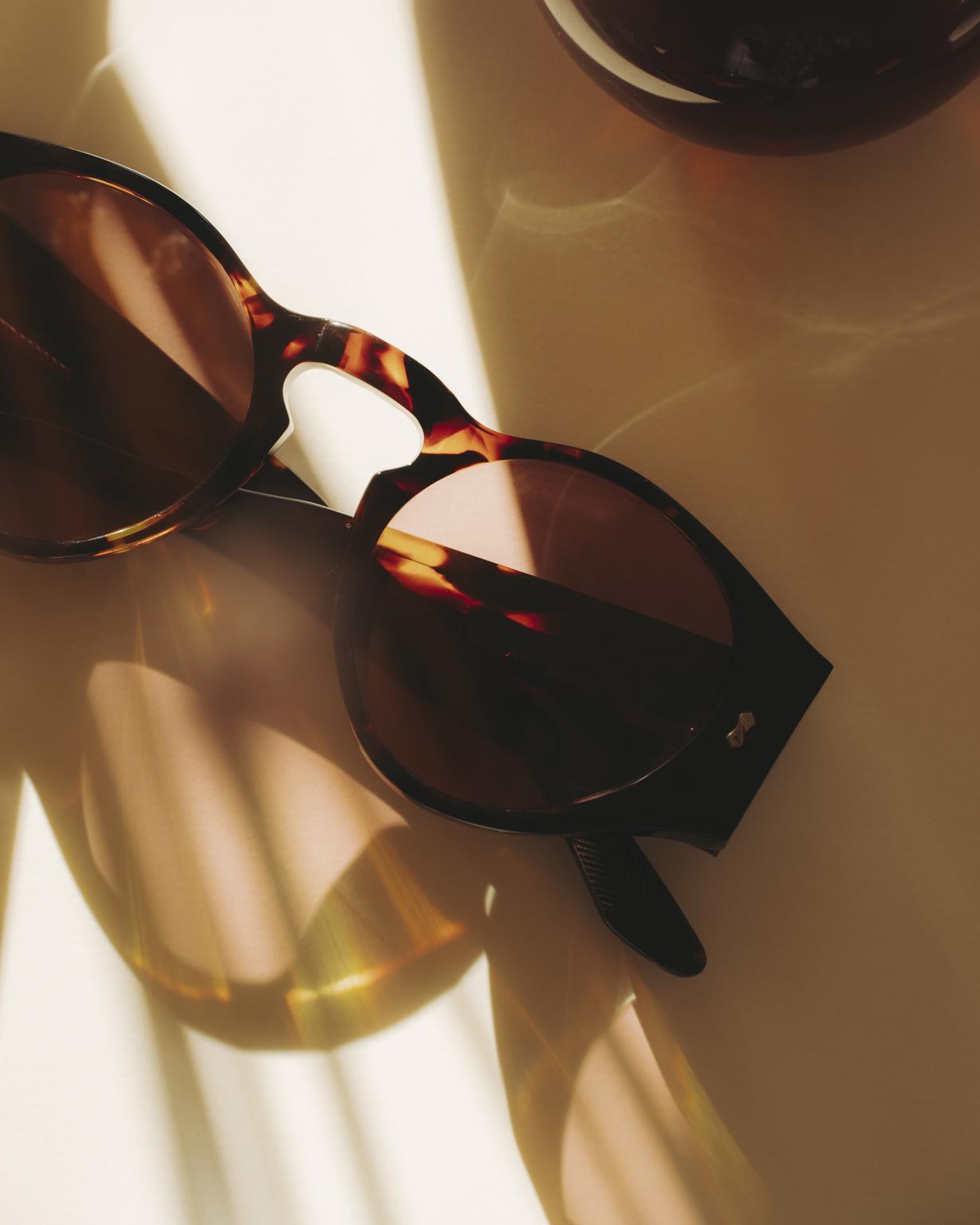 TBD Eyewear presenta Ari occhiale scultoreo