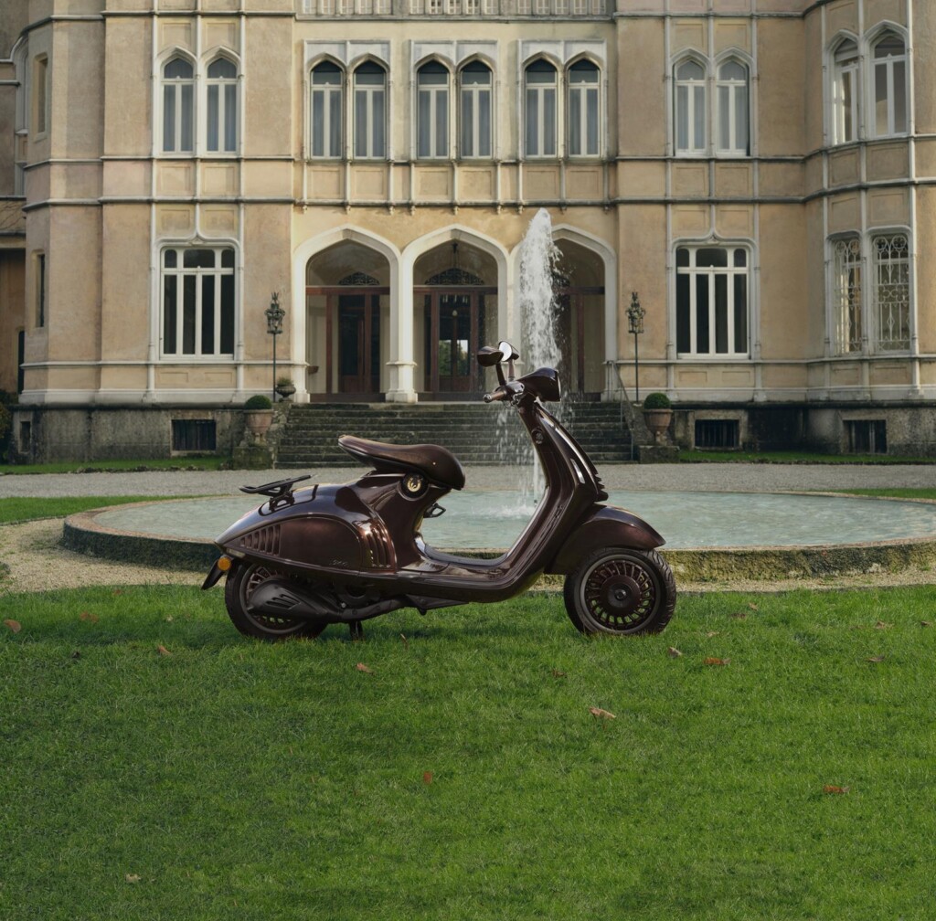Vespa svela la 946 Horse e In Sella, terzo drop di Al Vento