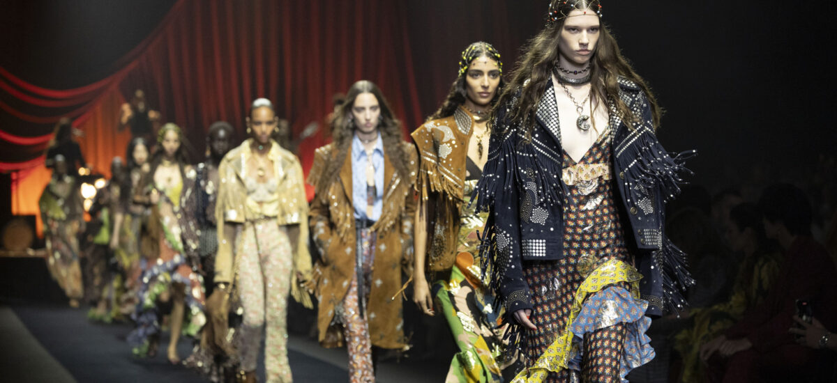 Etro SS2026 Sfilata apertura