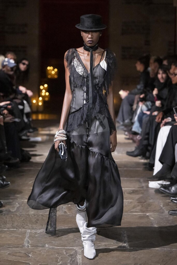 sfilata john richmond autunno inverno 2026 london fashion week foto runway