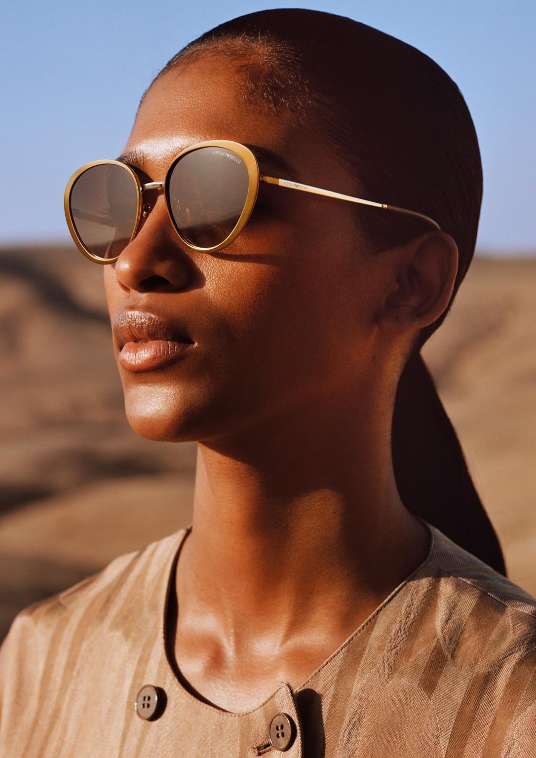 Emporio Armani presenta la campagna Primavera Estate 2026