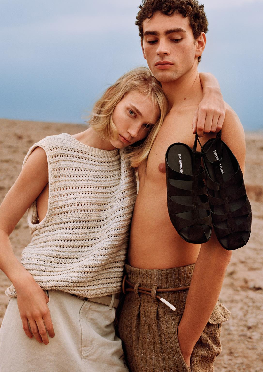 Emporio Armani presenta la campagna Primavera Estate 2026