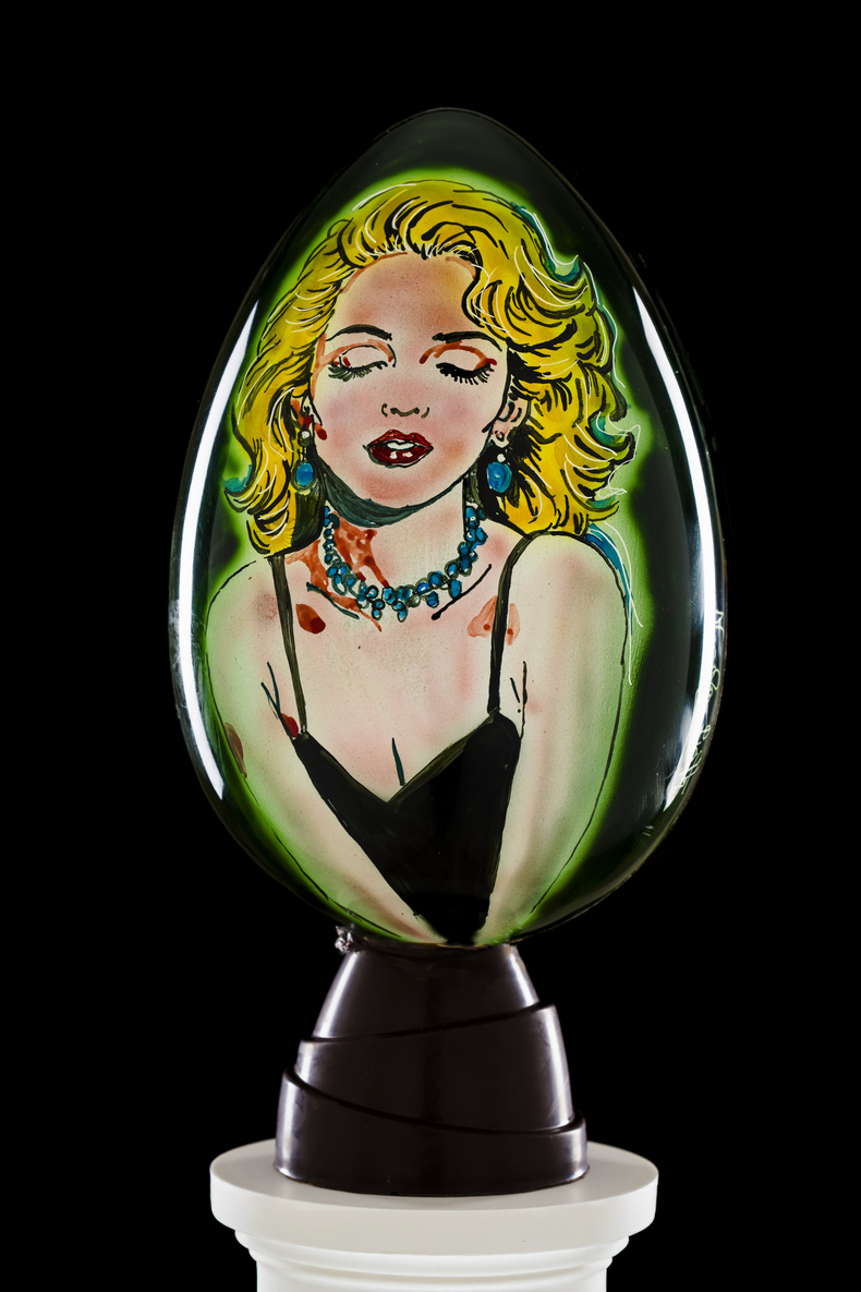 Uovo cioccolato pasqua Madonna Nicola Giotti