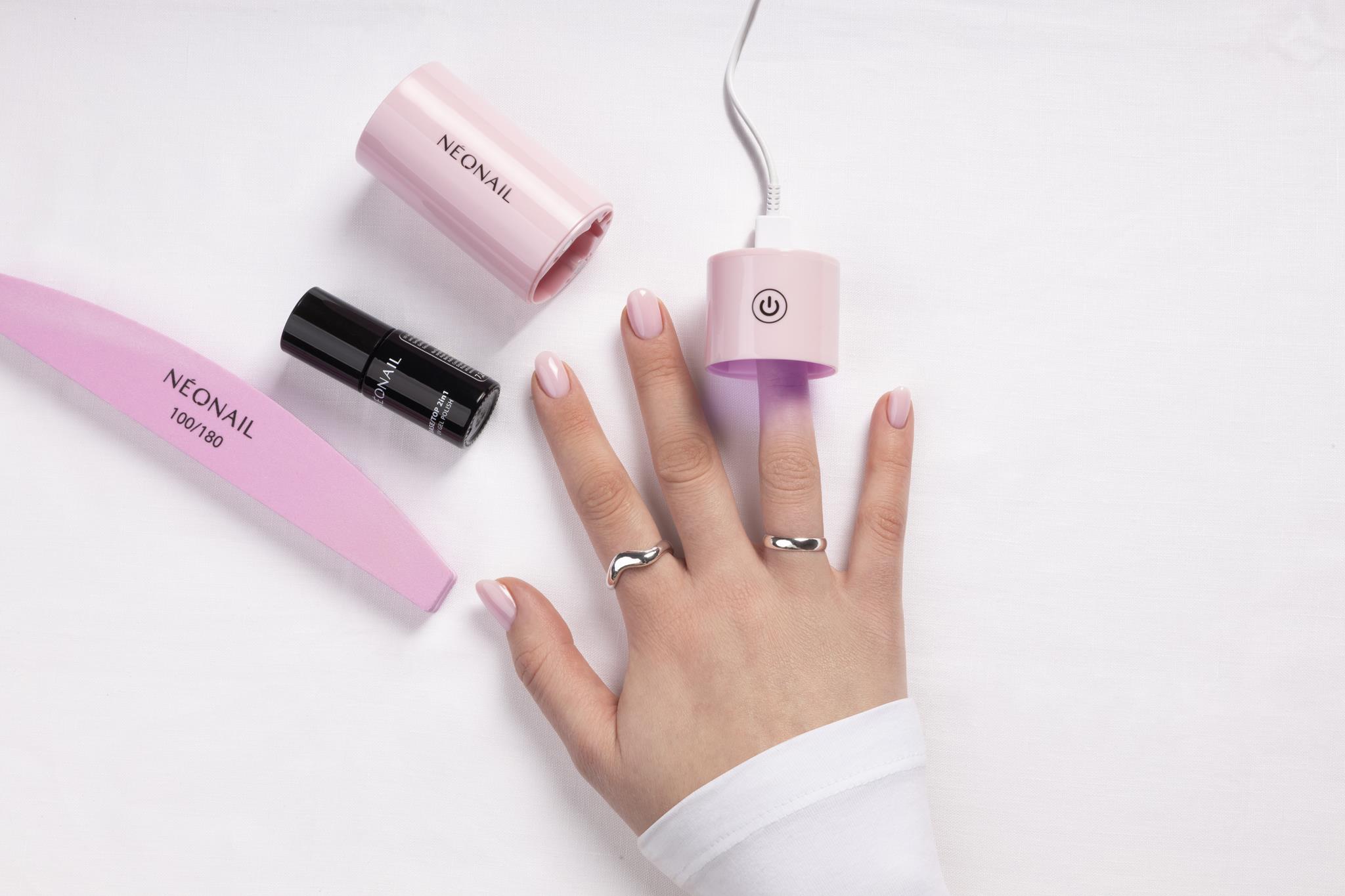Neonail introduce Neo Tube Pink, una mini lampada LED